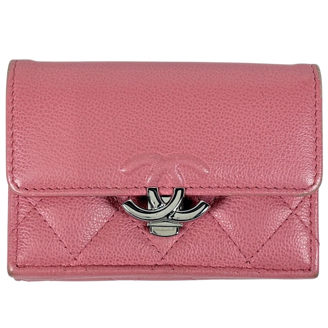 CHANEL CC LOGO TRI-FOLD WALLET HALF COCO MATELASSE TRI-FOLD WALLET: CHANEL CC logo tri-fold wallet Half Coco Matelasse Tri-Fold Wallet Brand: CHANEL Type/Style: Tri-Fold Wallet Material: Caviar skin Color: Black Size: Width 11cm(4.3inch) Height 7.5cm(3inch) Depth
