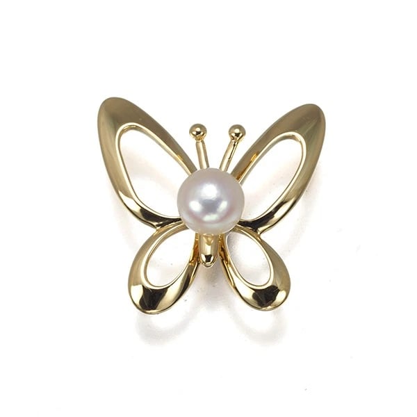 MIKIMOTO AKOYA PEARL BUTTERFLY BROOCH 18K 750 YELLOW GOLD: Mikimoto Akoya Pearl Butterfly Brooch 18K 750 Yellow Gold Brand: MIKIMOTO Type/Style: Brooch Material: 18K 750 Yellow Gold, Main Stone Natural Color: Yellow Gold Size: Design size: 17.4 x 18.0mm A