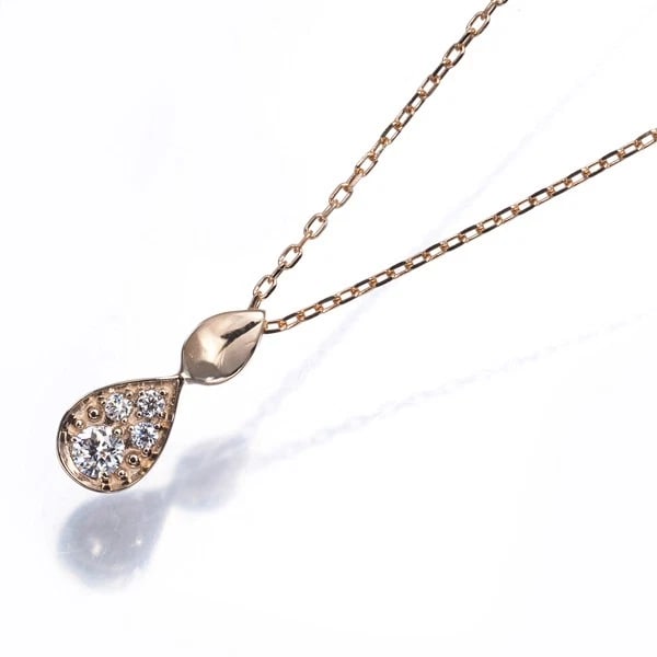 VENDOME DIAMOND TEARDROP NECKLACE 18K 750 ROSE GOLD: VENDOME Diamond Teardrop Necklace 18K 750 Rose Gold Brand: VENDOME Type/Style: Necklace Material: 18K 750 Rose Gold, Main Stone Natural Color: Rose Gold Size: Necklace length: 36 / 40cmPendant size: 1