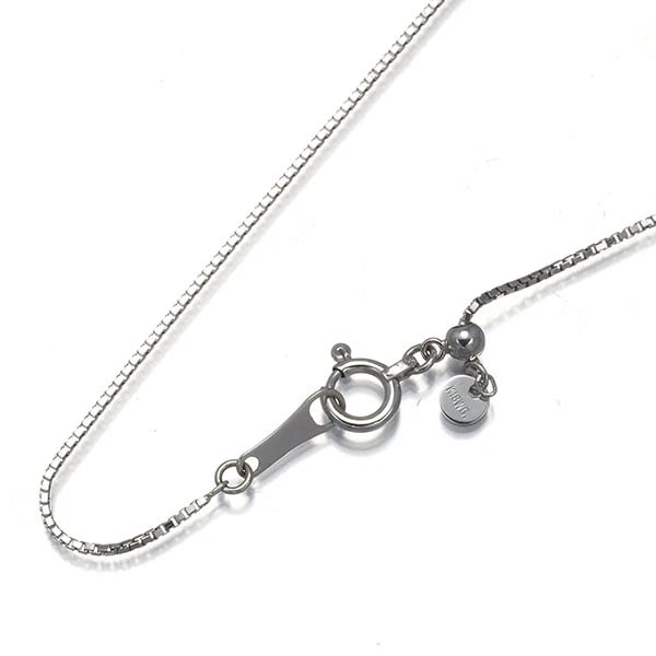 BOX CHAIN NECKLACE 18K 750 WHITE GOLD: Box Chain Necklace 18K 750 White Gold Brand: Unbranded Type/Style: Necklace Material: 18K 750 White Gold, Color: White Gold Size: Necklace length: 45cmAdjUS table to short length with an extender.Neck