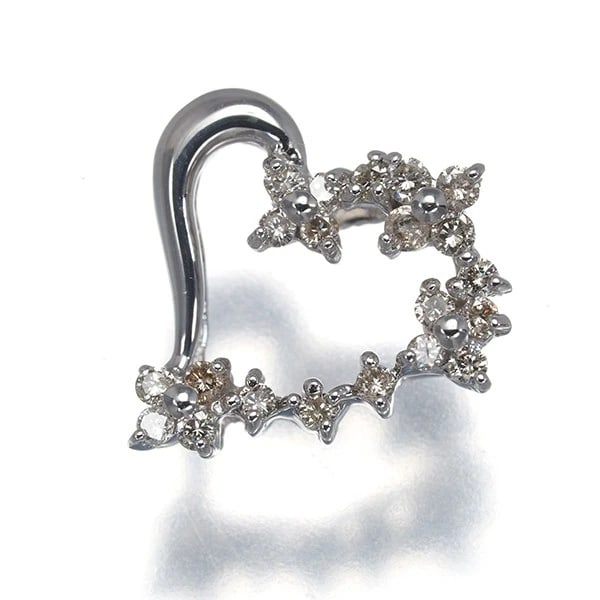 DIAMOND HEART PENDANT 18K 750 WHITE GOLD: Diamond Heart Pendant 18K 750 White Gold Brand: Unbranded Type/Style: Pendant Material: 18K 750 White Gold, Main Stone Natural Color: White Gold Size: Design size: 11.5 x 13.0mmBail inner diameter: 3.