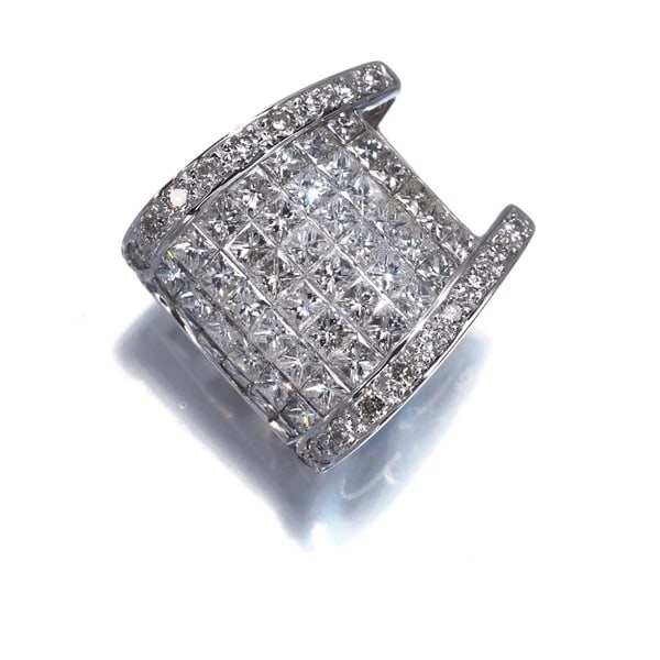 DIAMOND PENDANT 18K 750 WHITE GOLD (1 of 2)