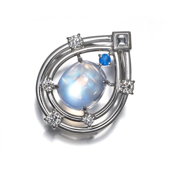 OKUMURA YOSHIHIKO MOONSTONE HAUYNITE DIAMOND PENDANT 18K WG: OKUMURA YOSHIHIKO Moonstone Hauynite Diamond Pendant 18K WG Brand: OKUMURA YOSHIHIKO Type/Style: Pendant Material: 18K WG, Main Stone Natural Color: White Gold Size: Design size: 21.0 x 16.0mm Bail in