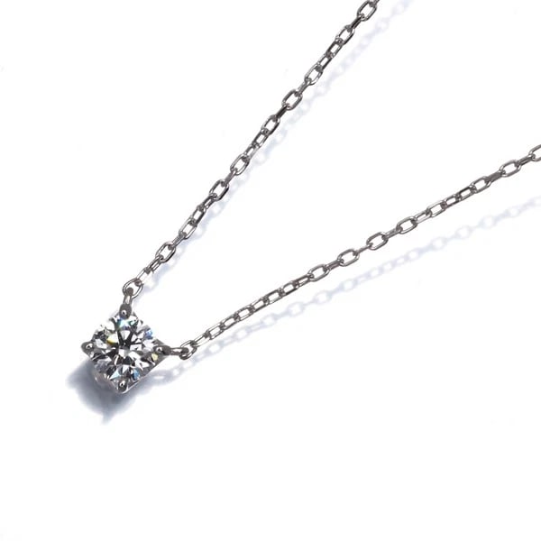 VENDOME DIAMOND SOLITAIRE NECKLACE 950 850 PLATINUM: VENDOME Diamond Solitaire Necklace 950 850 Platinum Brand: VENDOME Type/Style: Necklace Material: 950 850 Platinum, Main Stone Natural Color: Platinum Size: Necklace length: 45cm Accessories: None