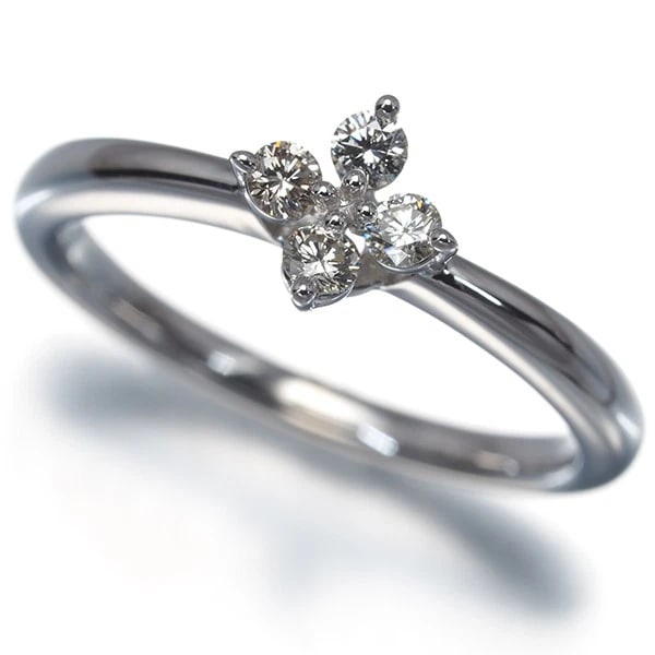 TASAKI DIAMOND FLOWER RING 18K 750 WHITE GOLD: TASAKI Diamond Flower Ring 18K 750 White Gold Brand: TASAKI Type/Style: Ring Material: 18K 750 White Gold, Main Stone Natural Color: White Gold Size: US 6 Accessories: None Accessories Not