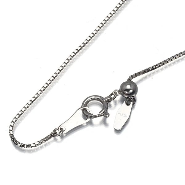 BOX CHAIN NECKLACE 850 PLATINUM: Box Chain Necklace 850 Platinum Brand: Unbranded Type/Style: Necklace Material: 850 Platinum, Color: Platinum Size: Necklace length: 44cmAdjUS table to short length with an extenderNecklace width: 0.8