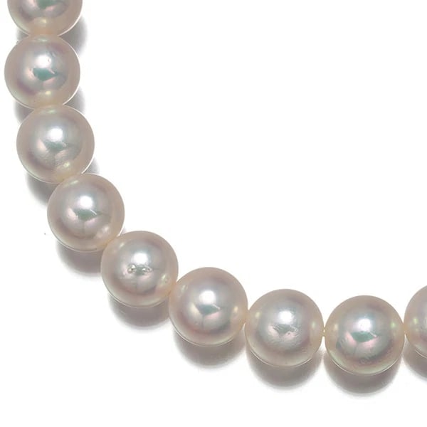 MIKIMOTO AKOYA PEARL NECKLACE SILVER: Mikimoto Akoya Pearl Necklace Silver Brand: MIKIMOTO Type/Style: Necklace Material: 18K PG, Color: Rose Gold Size: Necklace length: 42cm Accessories: None Accessories Notice: When purchasi