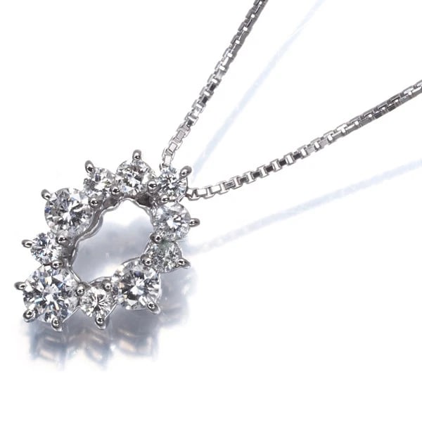 DIAMOND 10P NECKLACE 900 850 PLATINUM: Diamond 10P Necklace 900 850 Platinum Brand: Unbranded Type/Style: Necklace Material: 900 850 PLATINUM, Main Stone Natural Color: None Size: Necklace length: 35 / 39cmPendant size: 13.0 x 9.6mm Acc