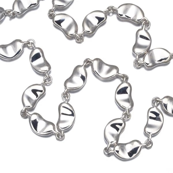 TIFFANY&CO. BEAN NECKLACE 925 STERLING SILVER: Tiffany&Co. Bean Necklace 925 Sterling Silver Brand: Tiffany & Co. Type/Style: Necklace Material: 900 Platinum, Main Stone Natural Color: Platinum Size: Necklace length: 41cmNecklace width: 5.0mm