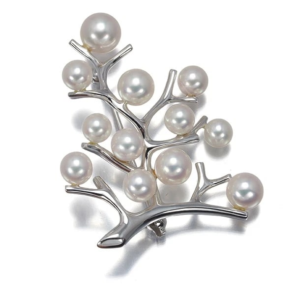MIKIMOTO AKOYA PEARL KOFUKU NO KI BROOCH 18K 750 WHITE GOLD: Mikimoto Akoya Pearl Kofuku No Ki Brooch 18K 750 White Gold Brand: Mikimoto Type/Style: Brooch Material: 18K 750 White Gold, Main Stone cultured Color: White Gold Size: Necklace length: 40cm Pendant s