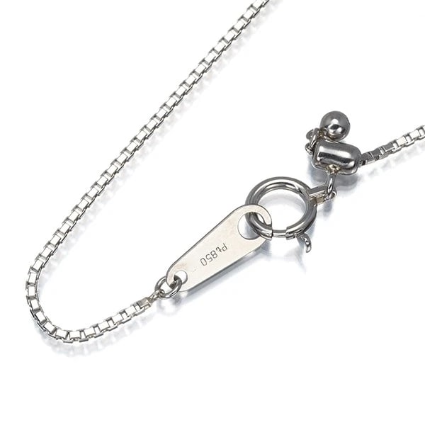BOX CHAIN NECKLACE 850 PLATINUM: Box Chain Necklace 850 Platinum Brand: Unbranded Type/Style: Necklace Material: 850 Platinum, Color: Platinum Size: Necklace length: 45cm AdjUS table to short length with an extender. Necklace width: 