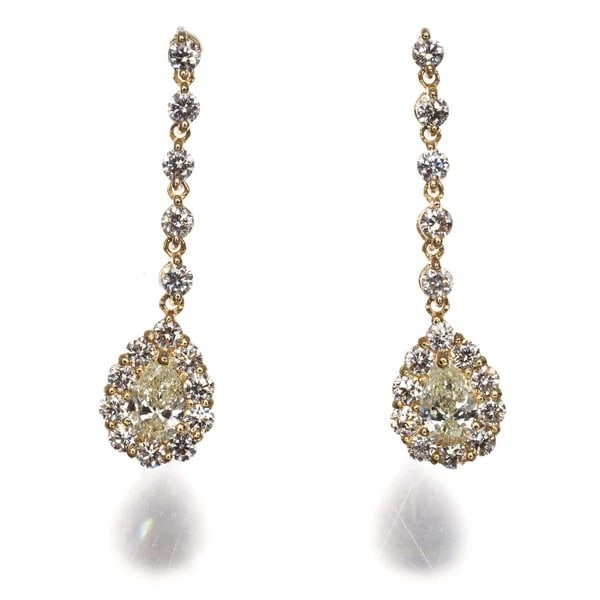 DIAMOND PEAR-SHAPED EARRINGS 18K 750 YELLOW GOLD: Diamond Pear-shaped Earrings 18K 750 Yellow Gold Brand: Unbranded Type/Style: Earring Material: 18K/ 750 Yellow Gold, Main Stone Natural Color: Yellow Gold Size: Design size: 21.5 x 5.7mm Accessor