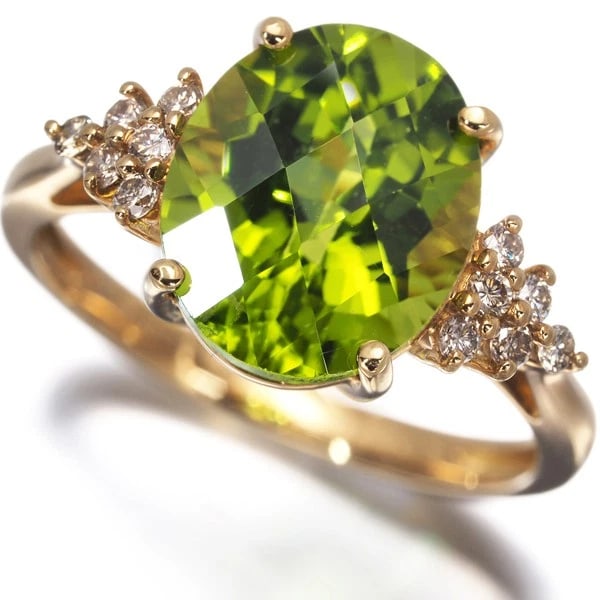 RING PERIDOT DIAMOND 18K 750 YELLOW GOLD: Ring Peridot Diamond 18K 750 Yellow Gold Brand: GSTV Type/Style: Ring Material: 18K/ 750 Yellow Gold, Main Stone Natural Color: Yellow Gold Size: US6-6.25 Accessories: None Accessories Notice: When