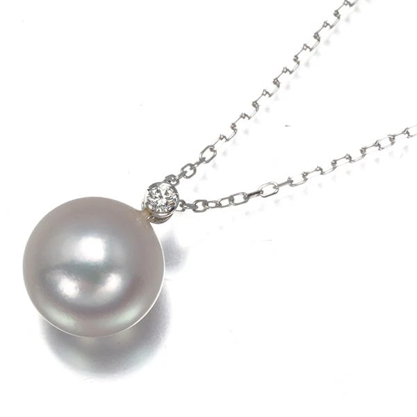 AKOYA PEARL NECKLACE 18K 750 WHITE GOLD: Akoya Pearl Necklace 18K 750 White Gold Brand: Unbranded Type/Style: Necklace Material: 18K / 750 / White Gold, Main Stone Natural Color: White Gold Size: Necklace length: 44cm Adjustable to short len