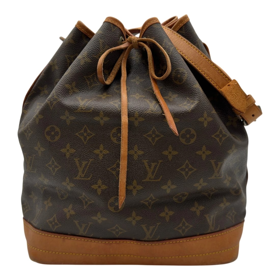 LOUIS VUITTON NOE SHOULDER BAG: LOUIS VUITTON Noe Shoulder Bag Brand: LOUIS VUITTON Type/Style: Shoulder Bag Material: monogram/leather Color: Brown Size: W10.2 x H13.4x D7.3inch Shoulder:24.8inch Accessories: None Acces