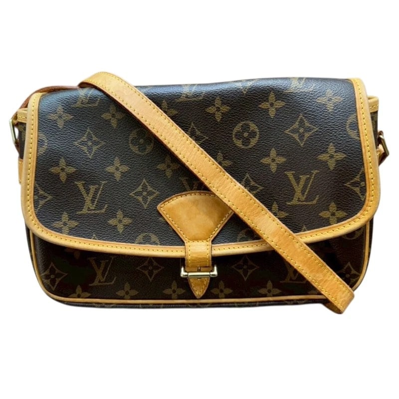 LOUIS VUITTON SOLOGNE SHOULDER BAG: LOUIS VUITTON Sologne Shoulder Bag Brand: LOUIS VUITTON Type/Style: Shoulder Bag Material: Monogram Color: Brown Size: W9.8 x H6.7x D3.1inch Shoulder:45.3inch Accessories: None Accessories