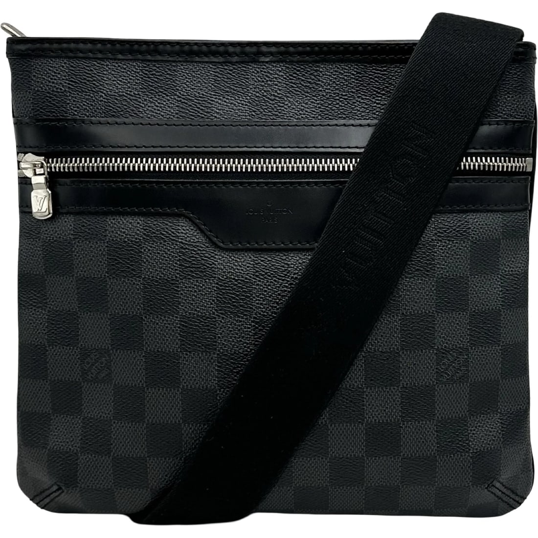 LOUIS VUITTON TOMAS SHOULDER BAG: LOUIS VUITTON Tomas Shoulder Bag Brand: LOUIS VUITTON Type/Style: Shoulder Bag Material: Damier Graphite Color: black Size: W10.2 x H9.4x D0.8inch Shoulder:41.3inch Accessories: None Acces