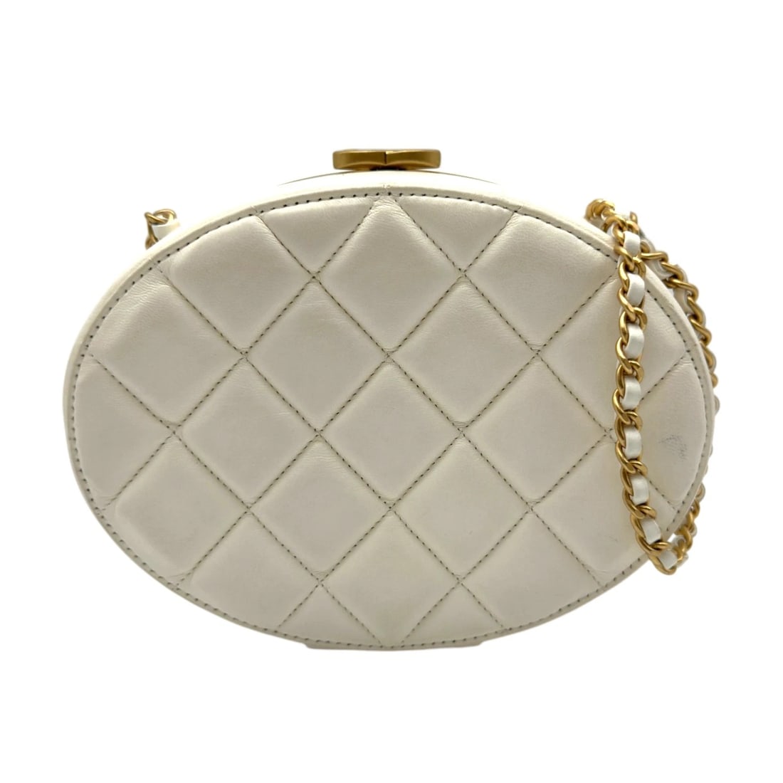 CHANEL CLASP CHAIN BAG SHOULDER BAG: CHANEL Clasp Chain Bag Shoulder Bag Brand: CHANEL Type/Style: Shoulder Bag Material: lambskin Color: White Gold Hardware Size: W7.1 x H5.1x D2.4inch Shoulder:43.3inch Accessories: None Acc