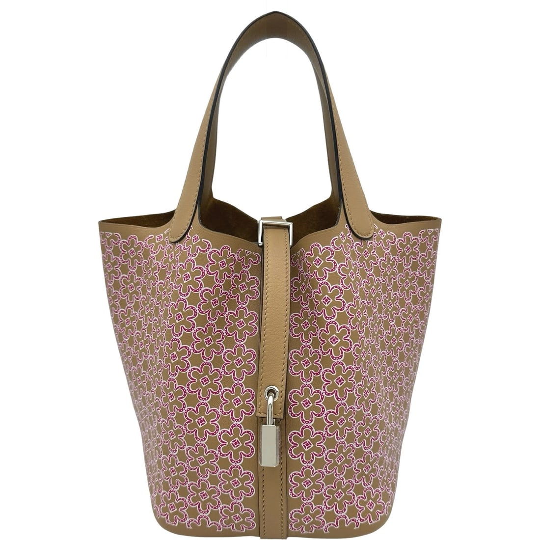 HERMES PICOTIN LOCK PM LUCKY DAISY HANDBAG: HERMES Picotin Lock PM Lucky Daisy Handbag Brand: HERMES Type/Style: Handbag Material: Swift Color: Rose/Plan SilverHardware Size: W7.1 x H7.5x D5.1inch Accessories: None Accessories Notice: When