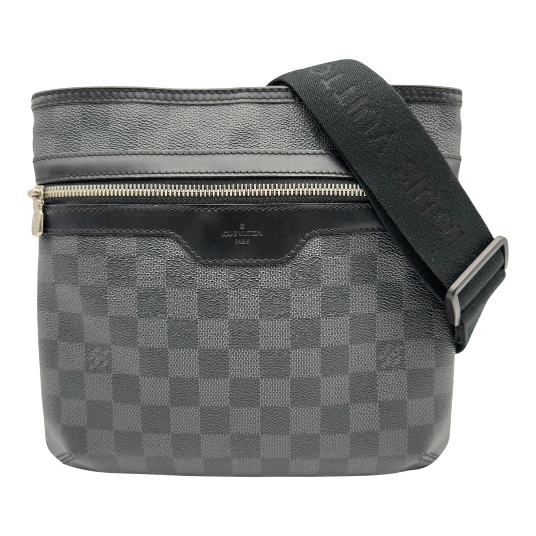 LOUIS VUITTON TOMAS SHOULDER BAG: LOUIS VUITTON Tomas Shoulder Bag Brand: LOUIS VUITTON Type/Style: Shoulder Bag Material: Damier Graphite/Leather Color: gray Size: W9.4 x H9.1x D1.4inch Shoulder:40.9inch Accessories: None