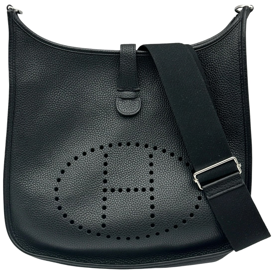 HERMES EVELYN SHOULDER BAG: HERMES Evelyn Shoulder Bag Brand: HERMES Type/Style: Shoulder Bag Material: Taurillon Clemence Color: SilverHardware Size: W12.6 x H12.2x D3.9inch Shoulder:36.2inch Accessories: None Acces