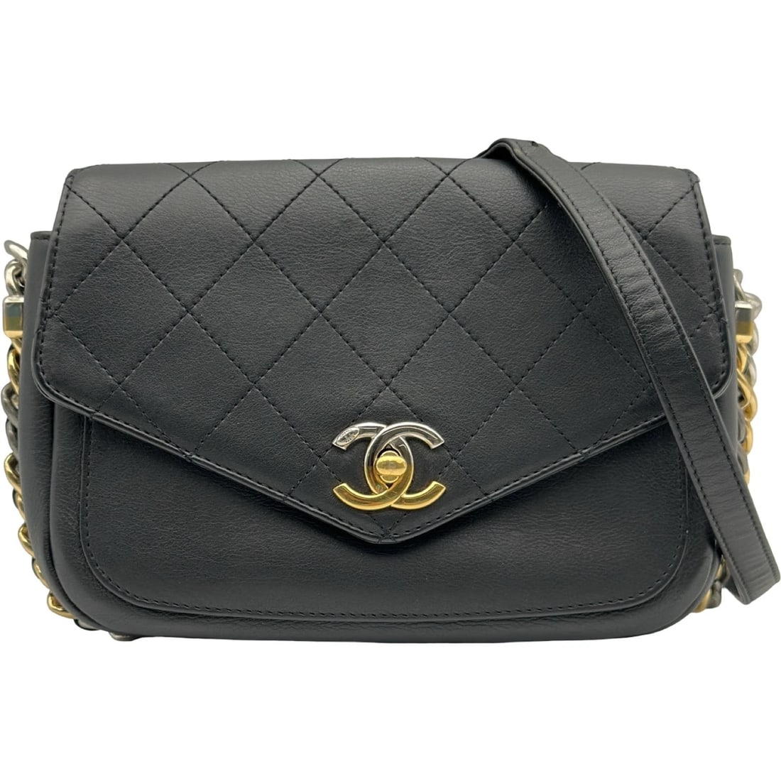 CHANEL SMALL FLAP SHOULDER BAG: CHANEL Small flap Shoulder Bag Brand: CHANEL Type/Style: Shoulder Bag Material: Calfskin Color: SilverHardware Size: W8.3 x H5.9x D2.4inch Shoulder:42.1inch Accessories: None Accessories N