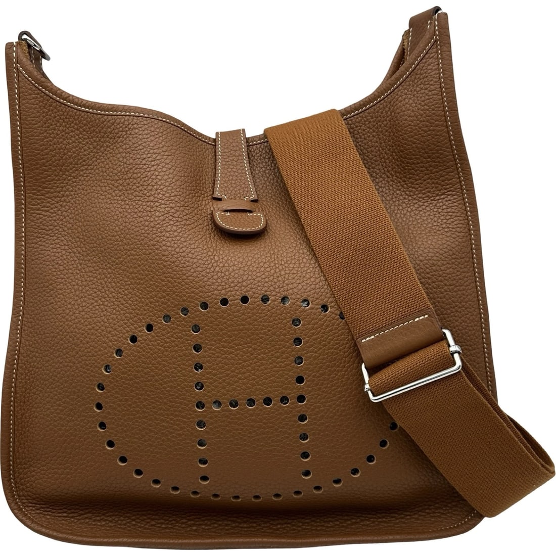 HERMES EVELYN SHOULDER BAG: HERMES Evelyn Shoulder Bag Brand: HERMES Type/Style: Shoulder Bag Material: Taurillon Clemence Color: Gold SilverHardware Size: W13.0 x H13.0x D2.8inch Shoulder:53.1inch Accessories: None Accessories