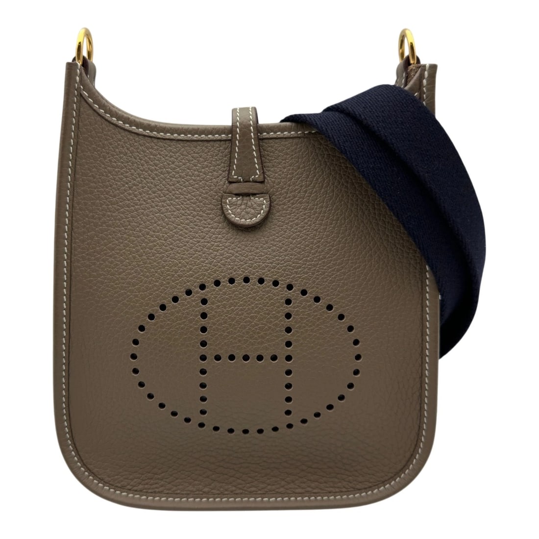 HERMES EVELYN SHOULDER BAG: HERMES Evelyn Shoulder Bag Brand: HERMES Type/Style: Shoulder Bag Material: Taurillon Clemence Color: Etup Gold Hardware Size: W15.0 x H6.7x D5.9inch Accessories: None Accessories Notice: When