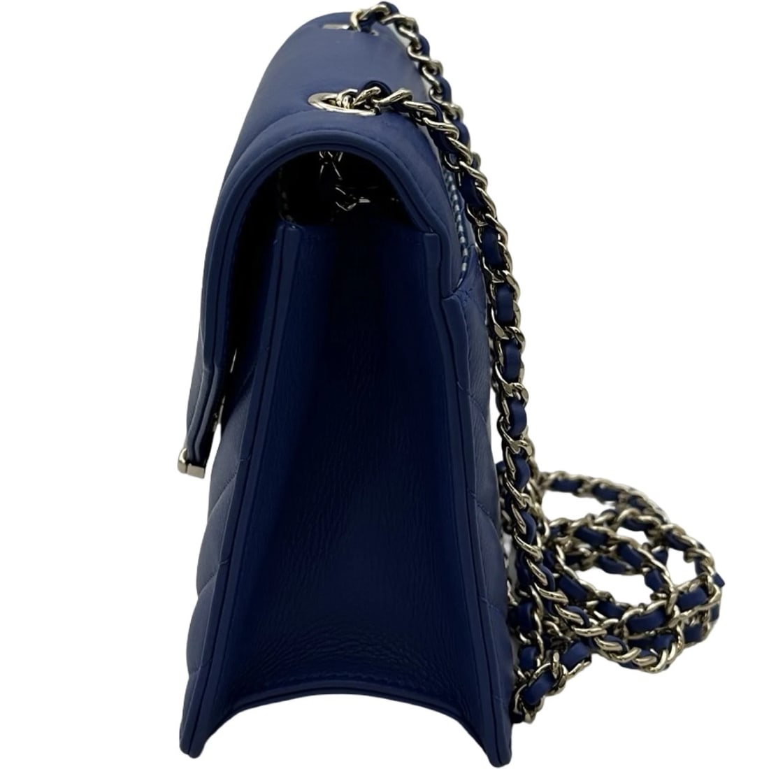 CHANEL CHEVRON V-STITCH SHOULDER BAG - 4
