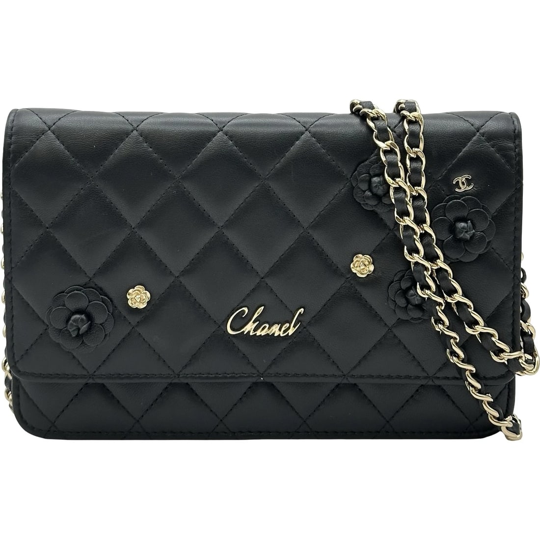CHANEL CAMELLIA CHAIN WALLET SHOULDER BAG: CHANEL Camellia Chain Wallet Shoulder Bag Brand: CHANEL Type/Style: Shoulder Bag Material: lambskin Color: Black Gold Hardware Size: W7.5 x H4.9x D0.8inch Shoulder:57.9inch Accessories: None <