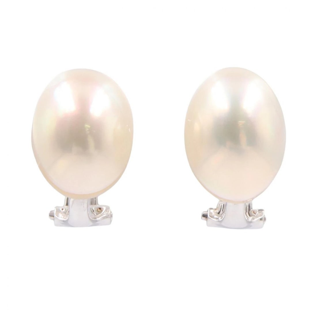 TASAKI PEARL EARRING 18KWG: TASAKI Pearl Earring 18KWG Brand: TASAKI Type/Style: Earring Material: K18WG?White Gold?, Color: Silver Size: Size 14mm x 10mm(0.6" x 0.4") Accessories: None Accessories Notice: When purchasing