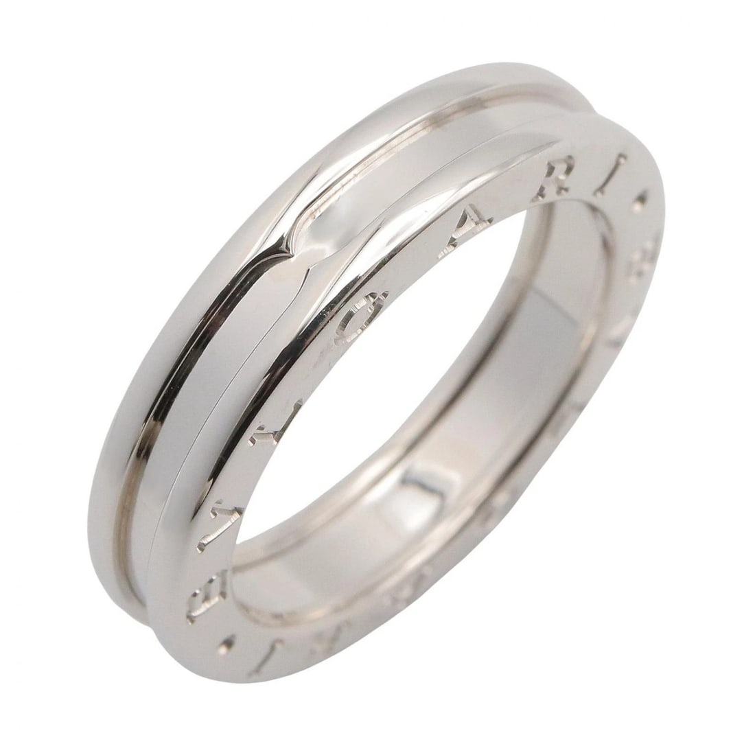 BVLGARI B-ZERO1 RING 1 BAND 18KWG: BVLGARI B-zero1 Ring 1 Band 18KWG Brand: BVLGARI Type/Style: Ring Material: K18WG?White Gold?, Color: Silver Size: US size 7.5 Accessories: None Accessories Notice: When purchasing pre-own