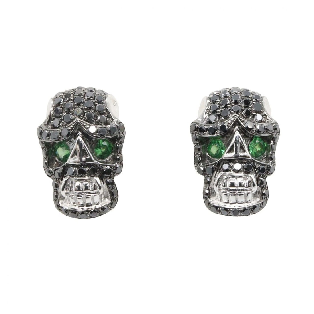 JEWELRY GREEN GARNET PIERCED EARRINGS: JEWELRY Green Garnet Pierced Earrings Brand: JEWELRY Type/Style: Pierced earrings Material: K18WG?White Gold?, Color: Silver Size: Size 12mm x 8mm(0.5" x 0.3") Accessories: None Accessories Notice:
