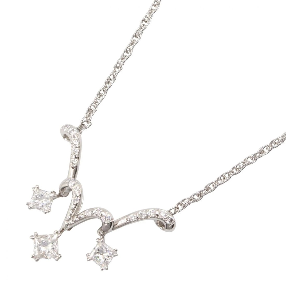 JEWELRY DIAMOND NECKLACE PENDANT PT900: JEWELRY Diamond Necklace Pendant Pt900 Brand: JEWELRY Type/Style: Necklace Material: Pt900 Platinum, Color: Silver Size: Size Neck rotation?40~45cm(15.7") Motif W?25mm x H?20mm(1.0" x 0.8")