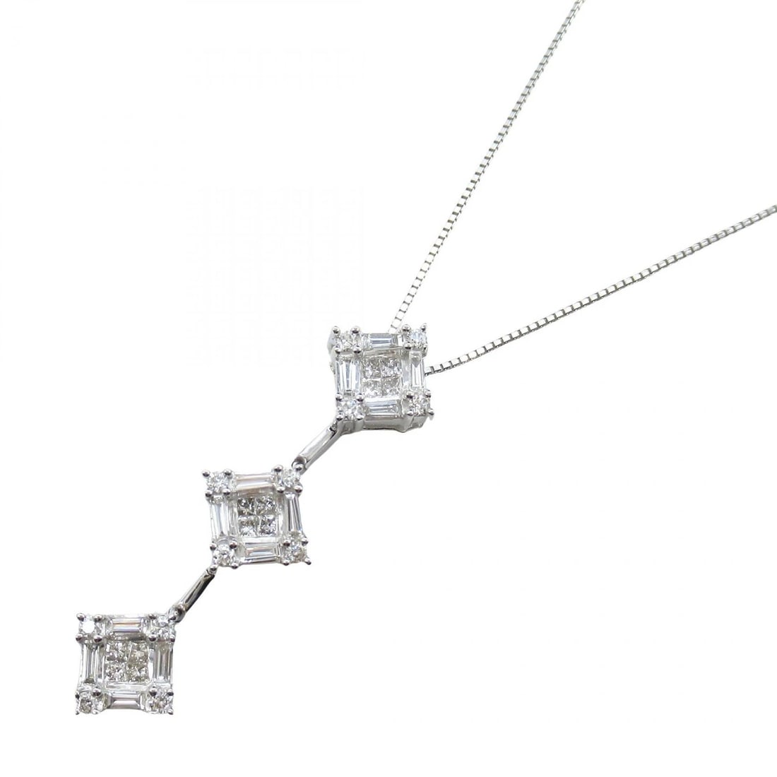 JEWELRY DIAMOND NECKLACE 18KWG: JEWELRY Diamond Necklace 18KWG Brand: JEWELRY Type/Style: Necklace Material: K18WG?White Gold?, Color: Silver Size: Size Neck rotation?44.5cm(17.5") Motif W?10mm x H?40mm(0.4" x 1.6") Accessories: