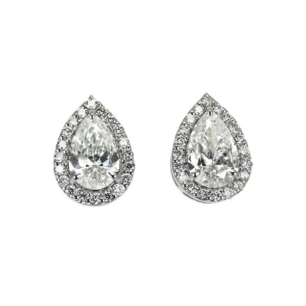 PT950/ PT900 PEAR SHAPE DIAMOND EARRINGS: Pt950/ Pt900 Pear Shape Diamond Earrings Brand: None Type/Style: piercing Material: Pt950/Pt900, Main Stone Natural Color: Pt Size: Length/Width/Diameter 9.8 Accessories: None Accessories Notice: