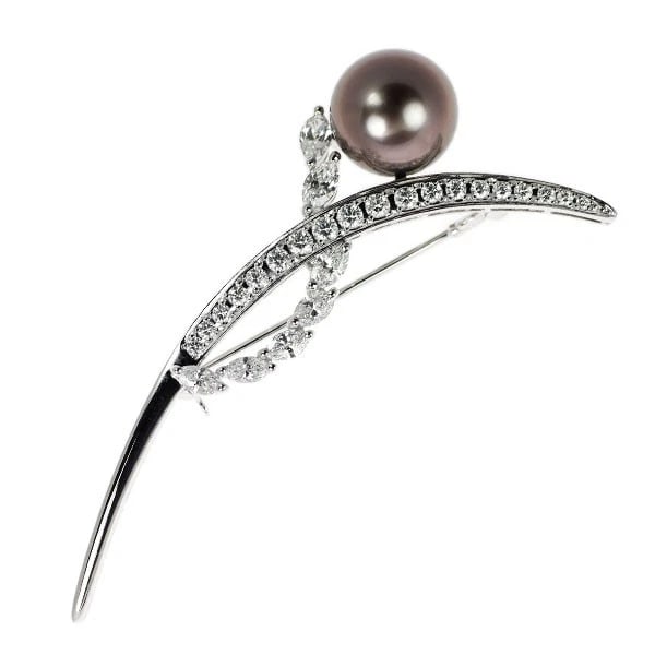 MIKIMOTO K18WG BLACK PEARL DIAMOND BROOCH: Mikimoto K18WG black pearl diamond brooch Brand: Mikimoto Type/Style: brooch Material: K18WG, Main Stone Natural Color: WG Size: Length/Width/Diameter 62.3 Accessories: None Accessories Notice: When