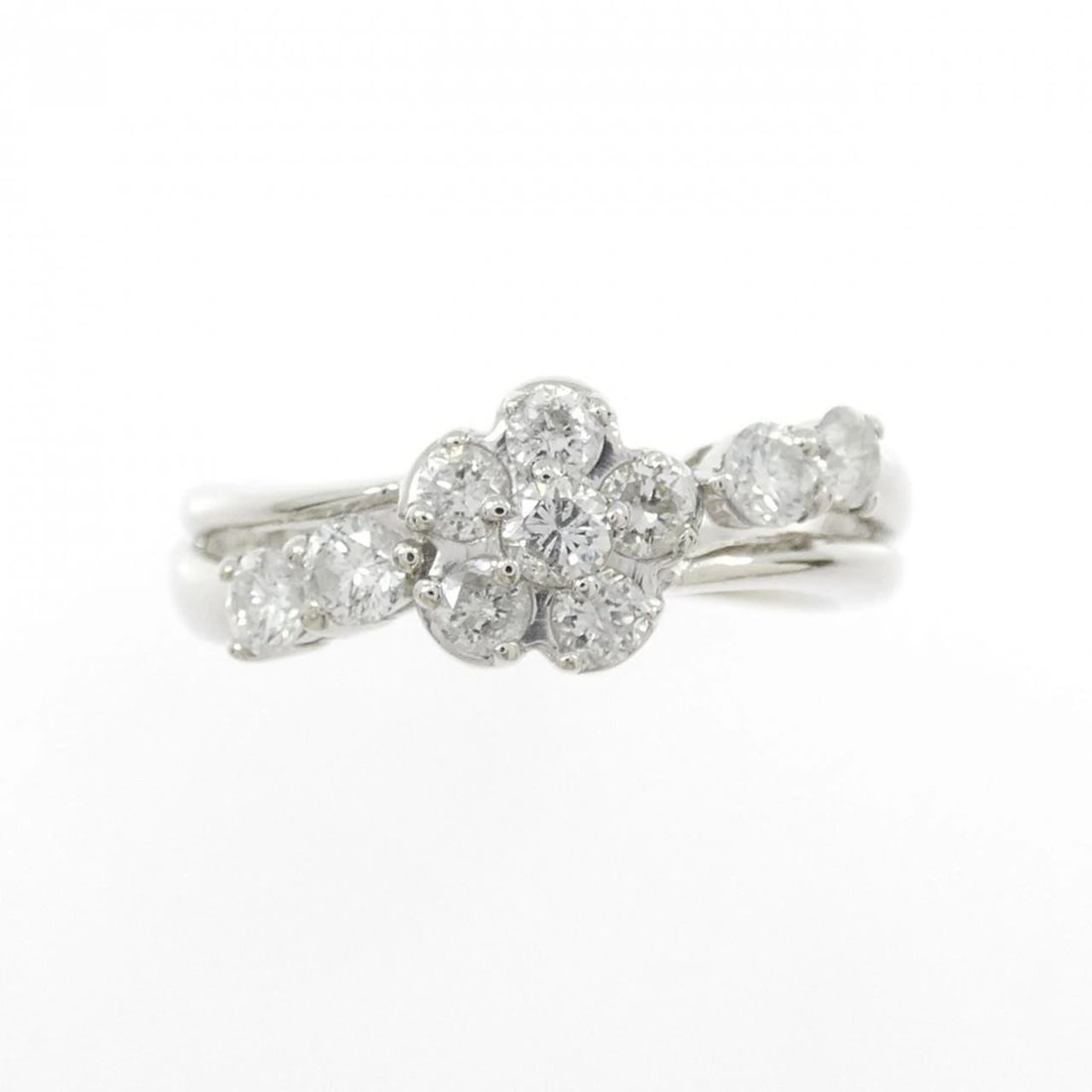 PT900 FLOWER DIAMOND RING - 2