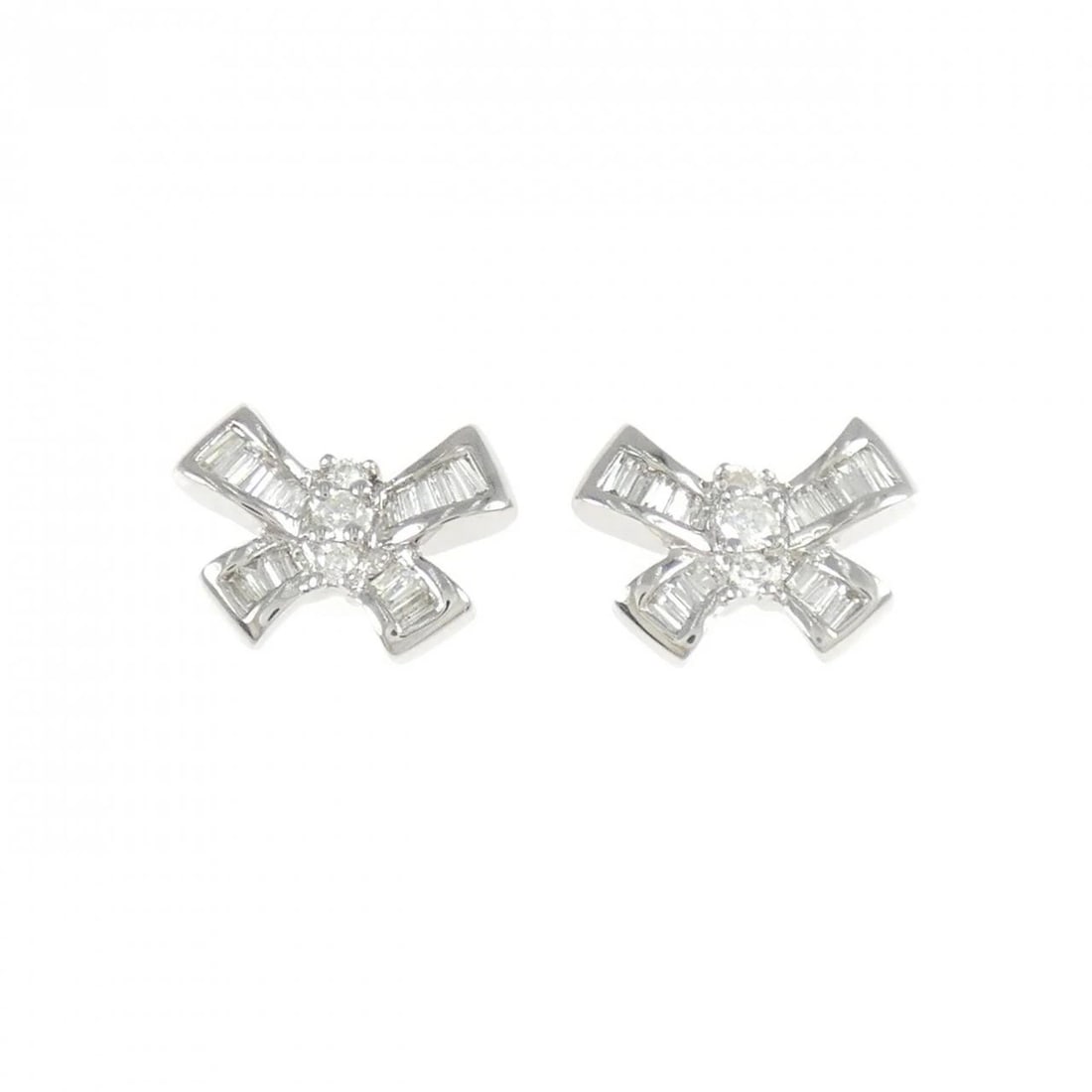 K18WG RIBBON DIAMOND PIERCING: K18WG Ribbon Diamond Piercing Brand: Unbranded Type/Style: Diamond Pierce/Earring Material: K18 white gold, Main Stone Natural Color: WG Size: Actual Size: Approximate dimensions (height x width): 9.6