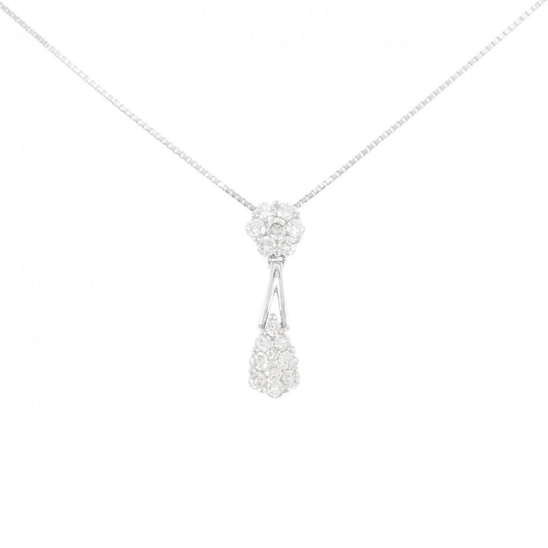 K18WG DIAMOND NECKLACE: K18WG Diamond Necklace Brand: Unbranded Type/Style: Diamond Necklace Material: K18 white gold, Main Stone Natural Color: WG Size: Length: 45cm Accessories: None Accessories Notice: When purchasing