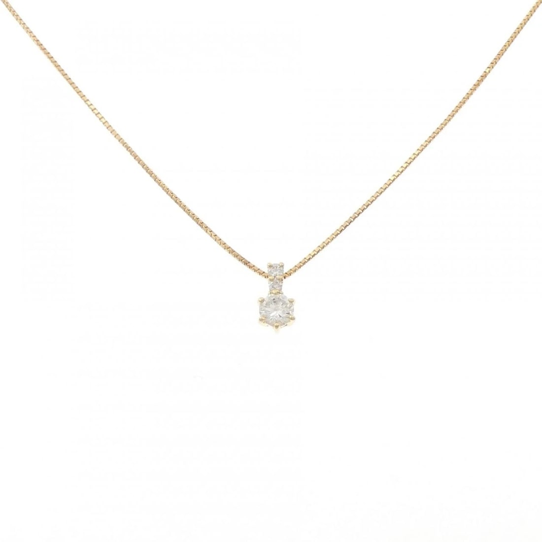 18K YELLOW GOLD DIAMOND NECKLACE: 18K Yellow Gold Diamond Necklace Brand: Unbranded Type/Style: Diamond Necklace Material: K18 yellow gold, Main Stone Natural Color: YG Size: Length: 40cm Accessories: None Accessories Notice: When