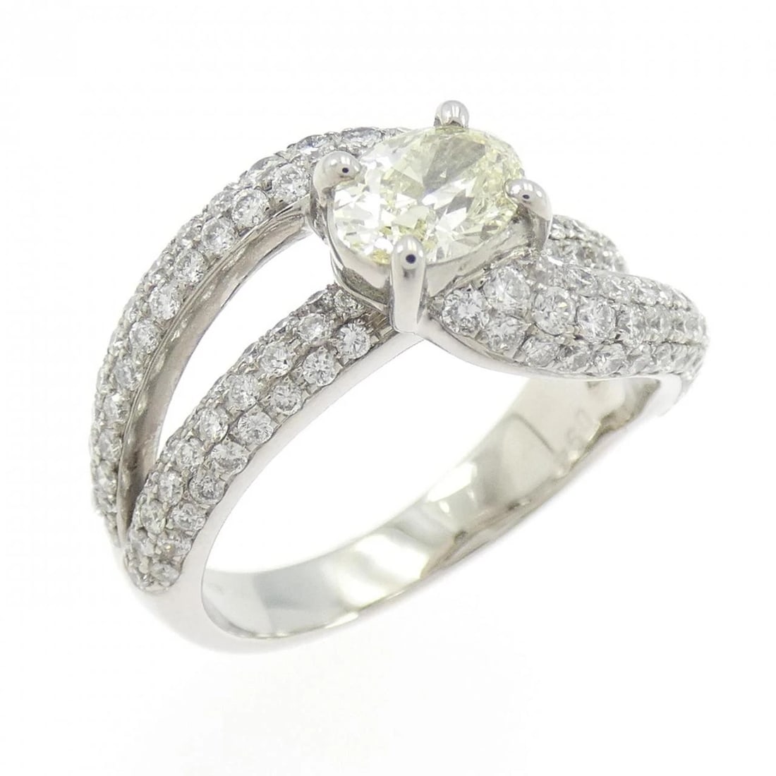 K18WG DIAMOND RING: K18WG Diamond Ring Brand: Unbranded Type/Style: Diamond Ring Material: K18 white gold, Main Stone Natural Color: WG Size: US6 1/4 Accessories: None Accessories Notice: When purchasing pre-owned