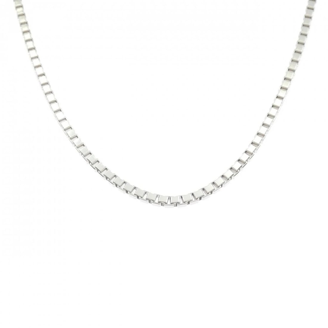 PT850 VENETIAN CHAIN NECKLACE: PT850 Venetian Chain Necklace Brand: Unbranded Type/Style: Necklace Material: Platinum850, Color: PT Size: Length: 50cm Accessories: None Accessories Notice: When purchasing pre-owned goods, please