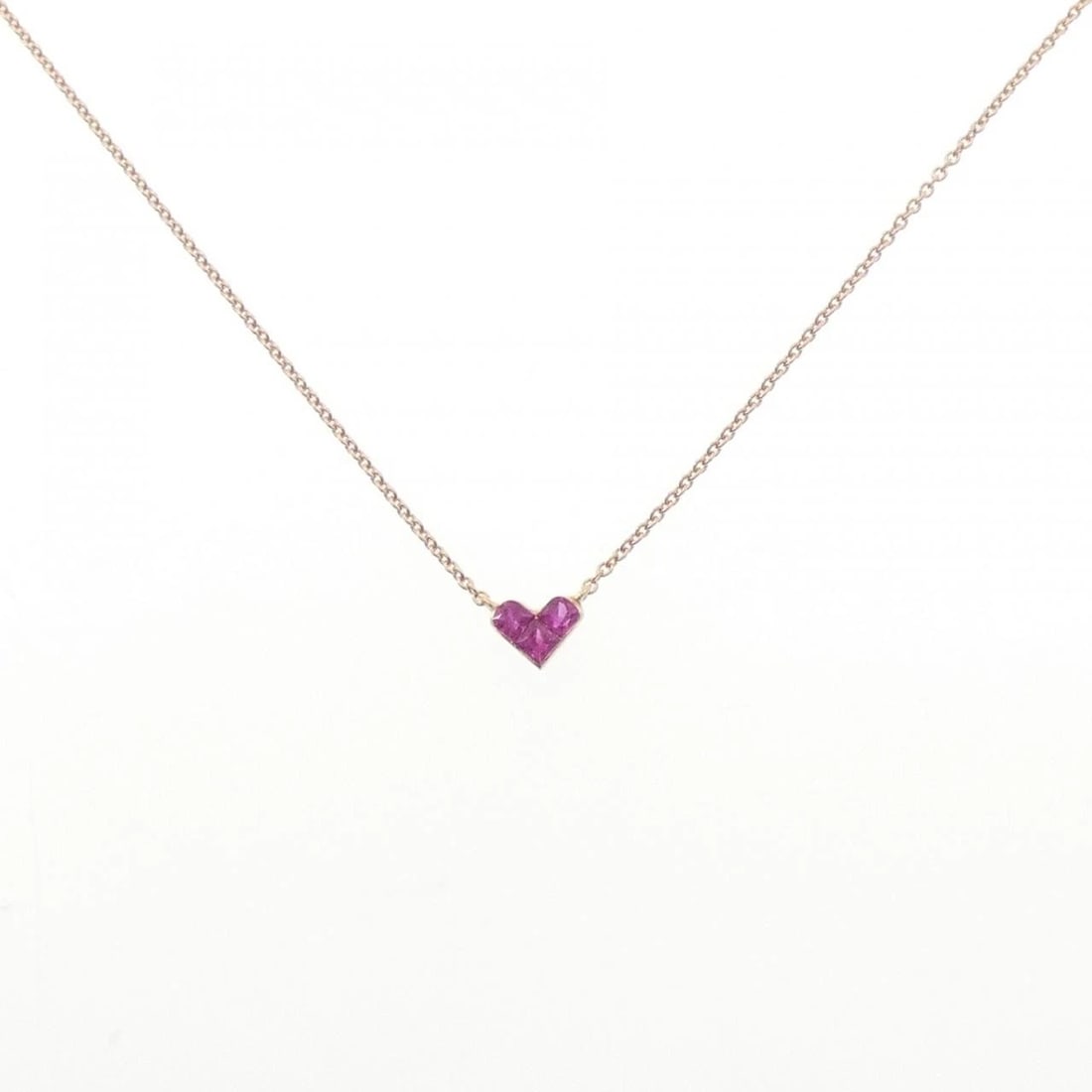 K18PG HEART RUBY NECKLACE: K18PG Heart Ruby Necklace Brand: Unbranded Type/Style: Ruby Necklace Material: K18 Pink Gold, Main Stone Ruby Color: PG Size: Length: 41cm Accessories: None Accessories Notice: When purchasing