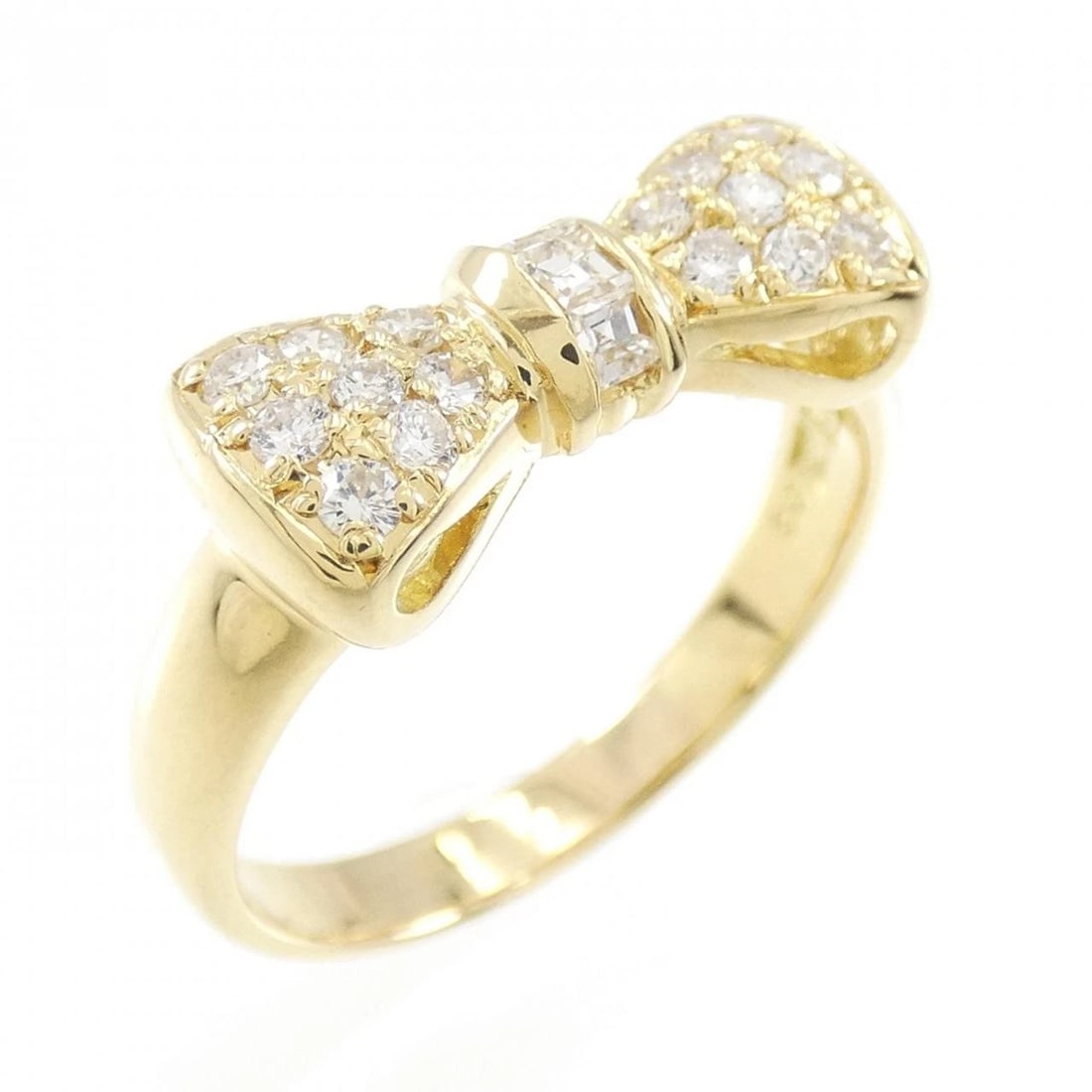 K18YG RIBBON DIAMOND RING: K18YG Ribbon Diamond Ring Brand: Unbranded Type/Style: Diamond Ring Material: K18 yellow gold, Main Stone Natural Color: YG Size: US6 Accessories: None Accessories Notice: When purchasing pre-owned