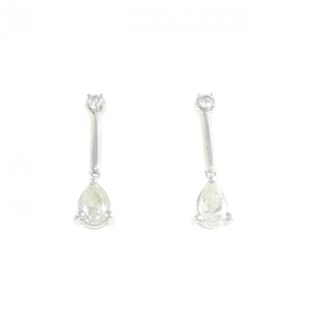 PT900 DIAMOND PIERCE: PT900 Diamond Pierce Brand: Unbranded Type/Style: Diamond Pierce/Earring Material: Platinum900, Main Stone Natural Color: PT Size: Actual Size: Approx. height x width: 19.8mm x 5.5mm Accessories: