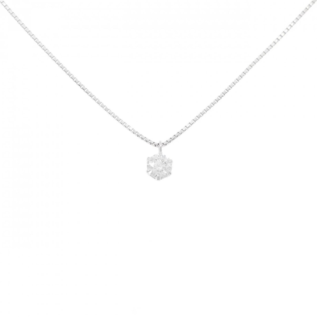 PT900/PT850 SOLITAIRE DIAMOND NECKLACE: PT900/PT850 Solitaire Diamond Necklace Brand: Unbranded Type/Style: Diamond Necklace Material: Platinum900/Platinum850, Main Stone Natural Color: PT Size: Length: 45cm Accessories: None Accessories