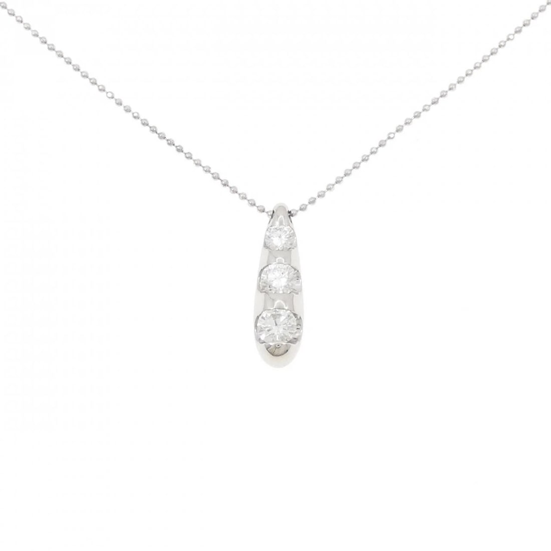 PT900/PT850 DIAMOND NECKLACE: PT900/PT850 Diamond Necklace Brand: Unbranded Type/Style: Diamond Necklace Material: Platinum900/Platinum850, Main Stone Natural Color: PT Size: Length: 42cm Accessories: None Accessories Notice: