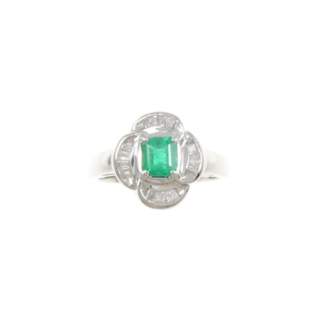 PT900 EMERALD RING - 2