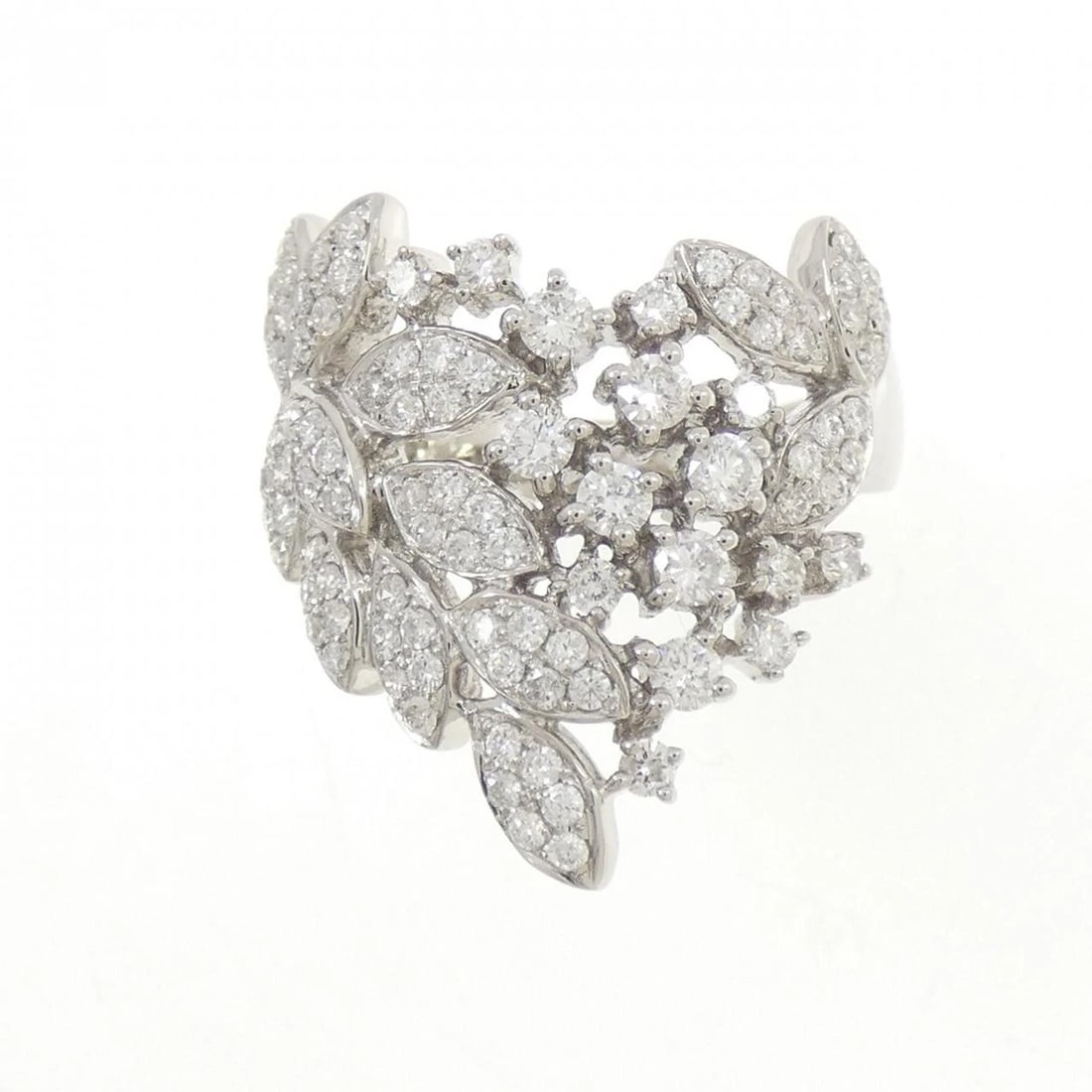 K18WG DIAMOND RING - 2